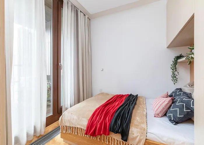 Superapart Kolejowa 45