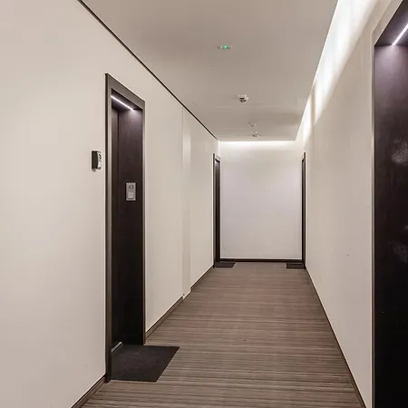 Superapart Kolejowa 45 Warsaw Exterior photo